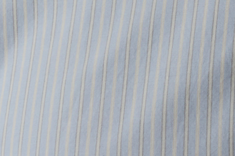 Allenby Woven Poplin Shirt in Light Blue Off-White and Grey